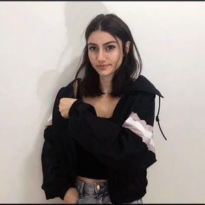 Meet your Posher, Marwa